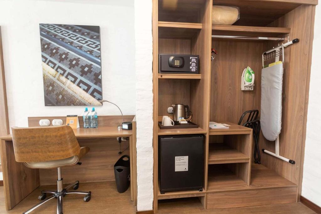 Superior Double Room with Terrace - Image 4