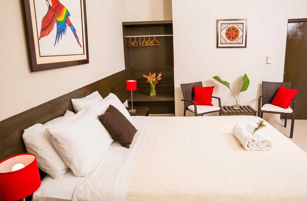 Double Room with Terrace - Image 2