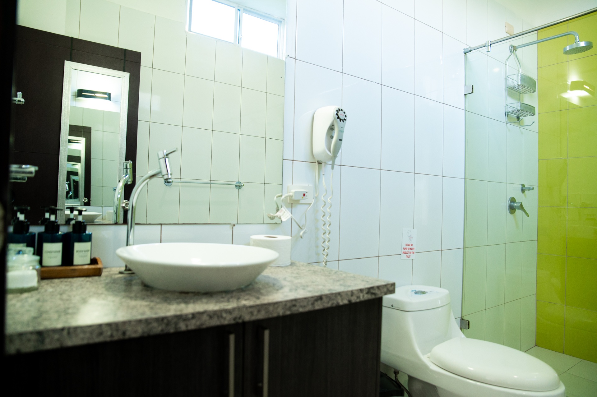 Suite with Garden View - Image 3