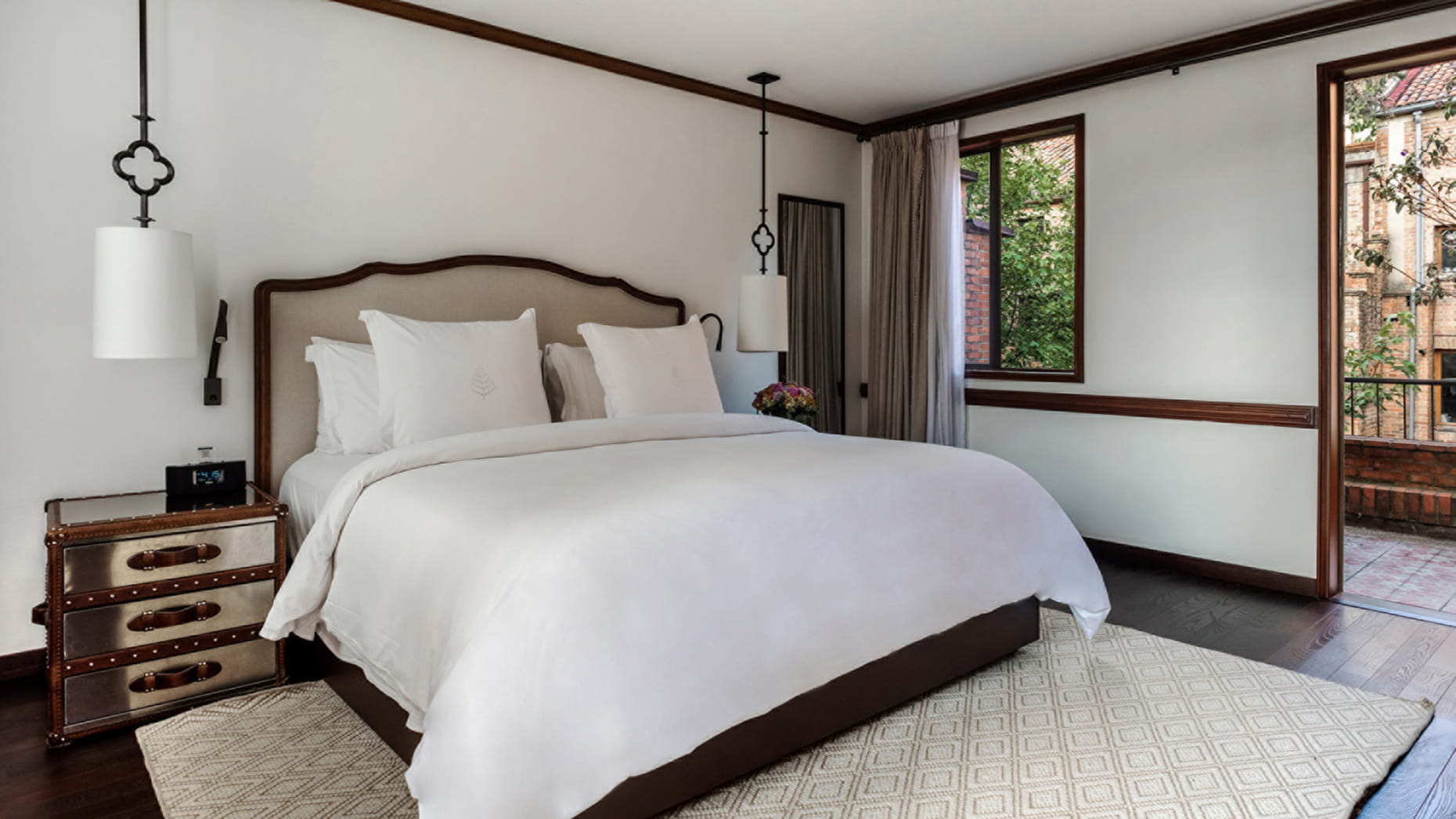 One-Bedroom Suite With Balcony - Image 1