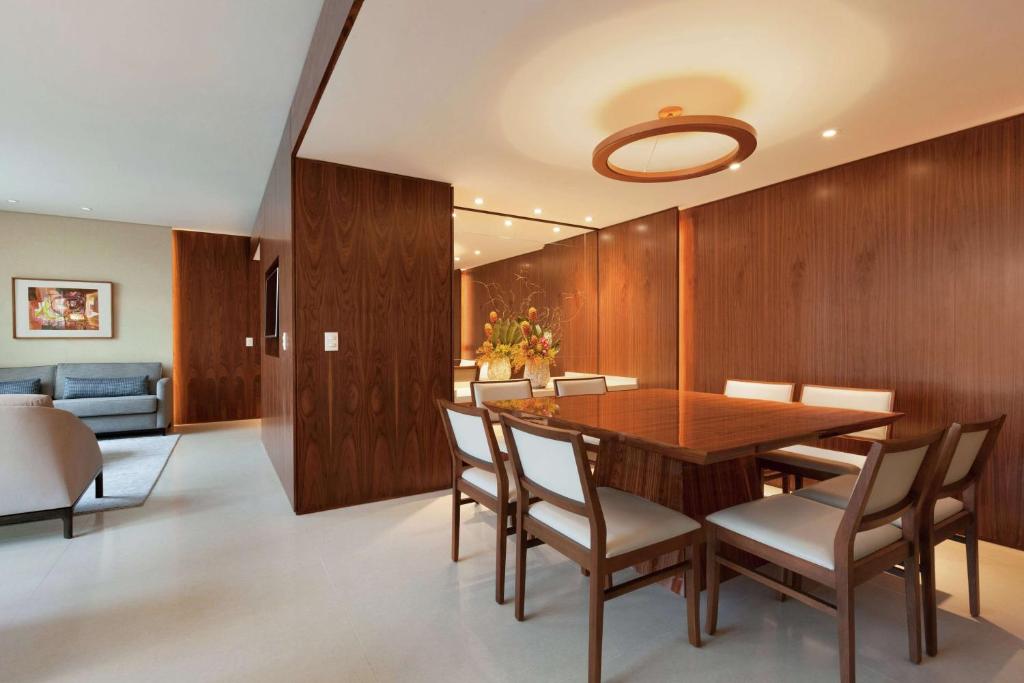 1 King 1 Bedroom Presidential Suite-balcony - Image 3