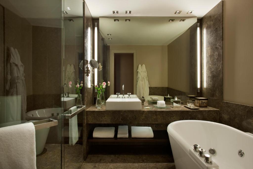 Owner Suite - Image 4