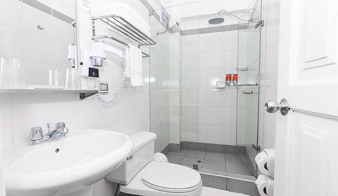 Traditional Twin Room - Image 3