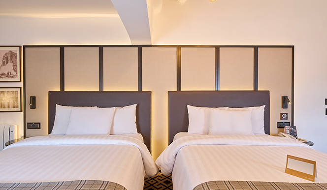 Superior Twin Room - Image 2