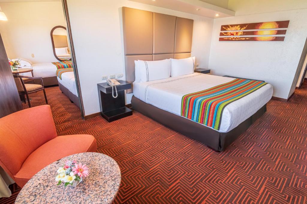 Triple Room with Mountain View - Image 3