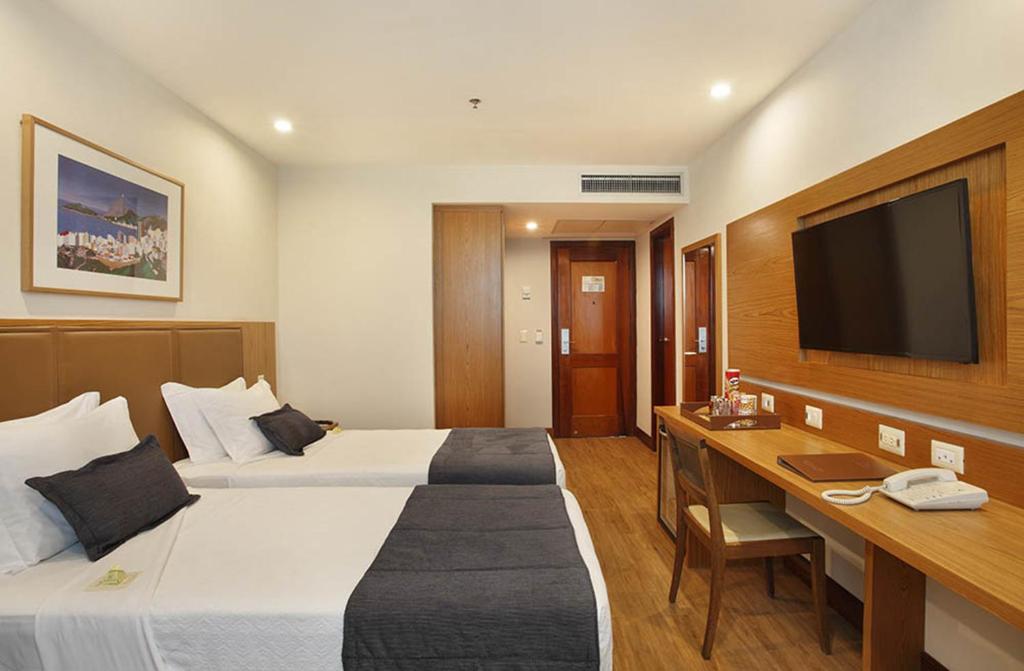 Superior Executive Room with 2 single beds - Image 1