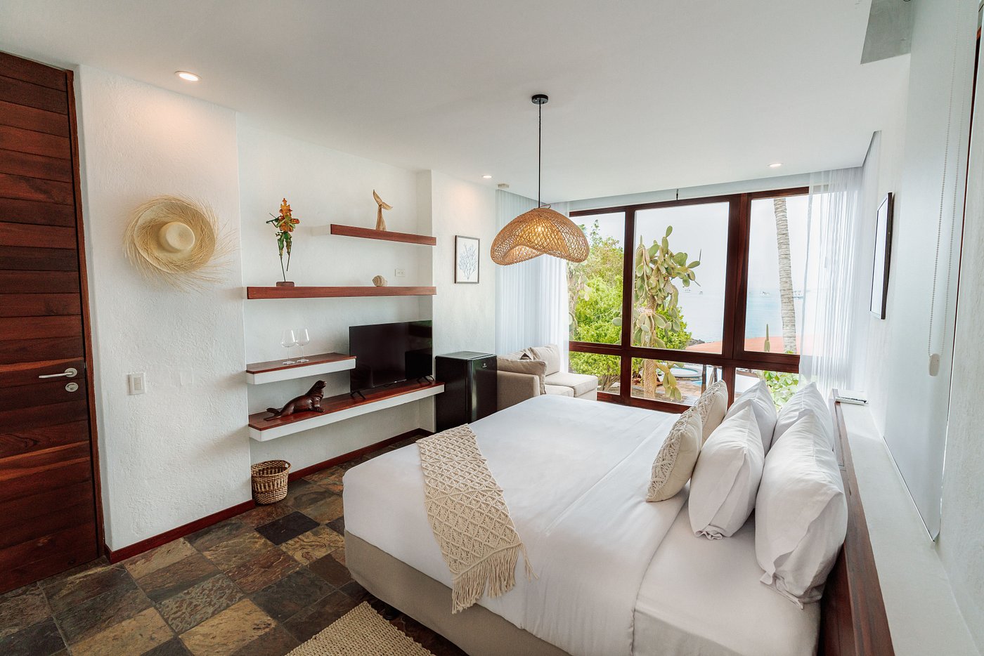 Honeymoon King Room - Image 2