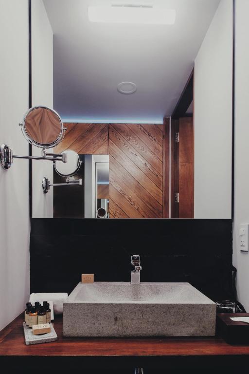 Standard Room - Image 2
