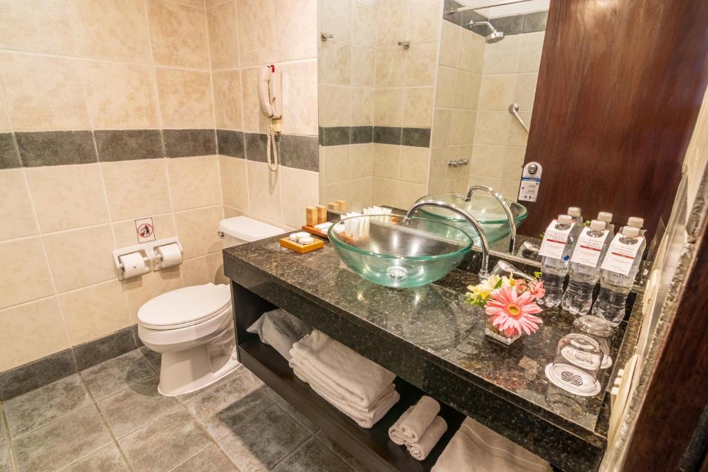 Triple Room with Mountain View - Image 4