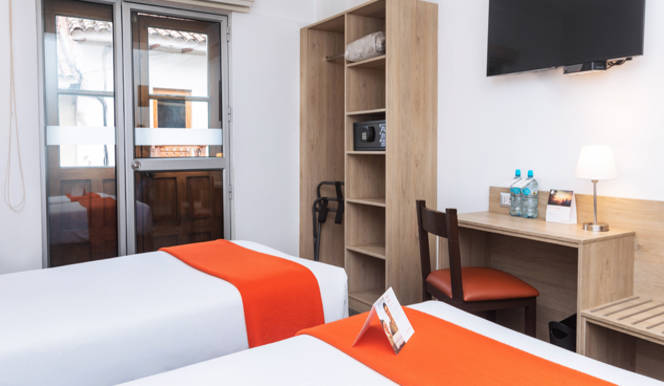 Traditional Twin Room with view - Image 2