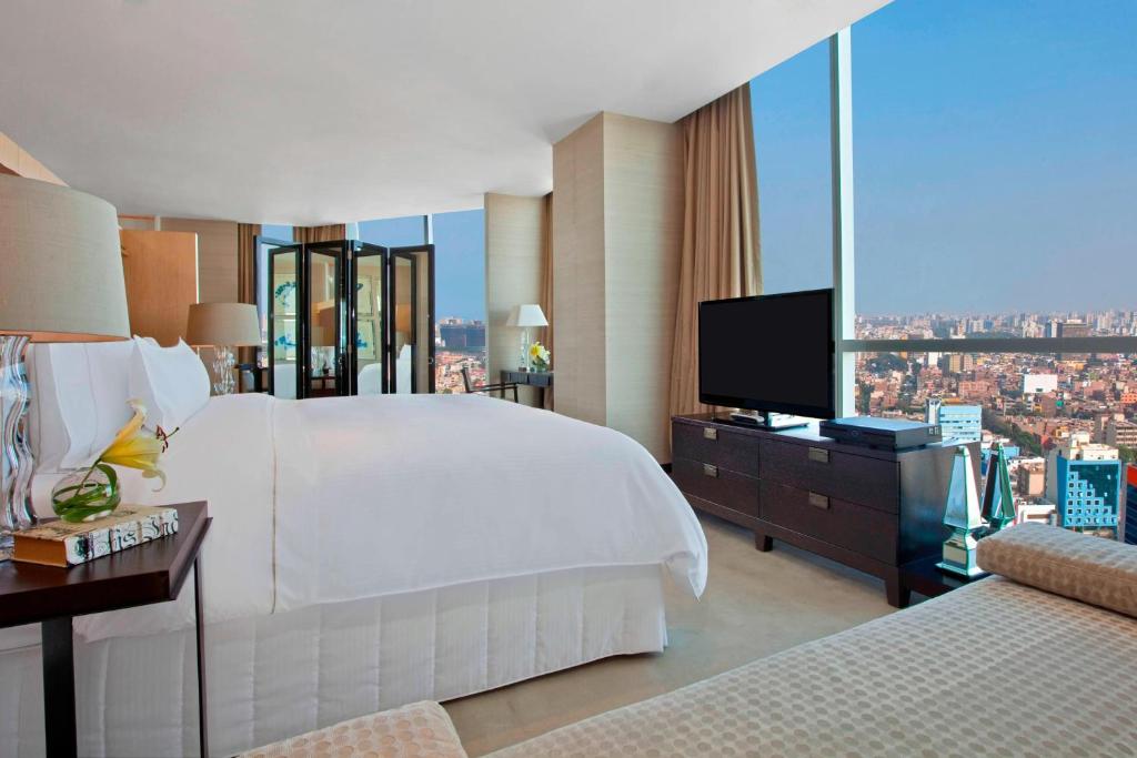 Presidential Suite - Image 1