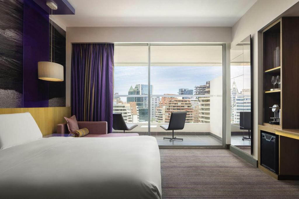 Deluxe Guest Room - Image 2