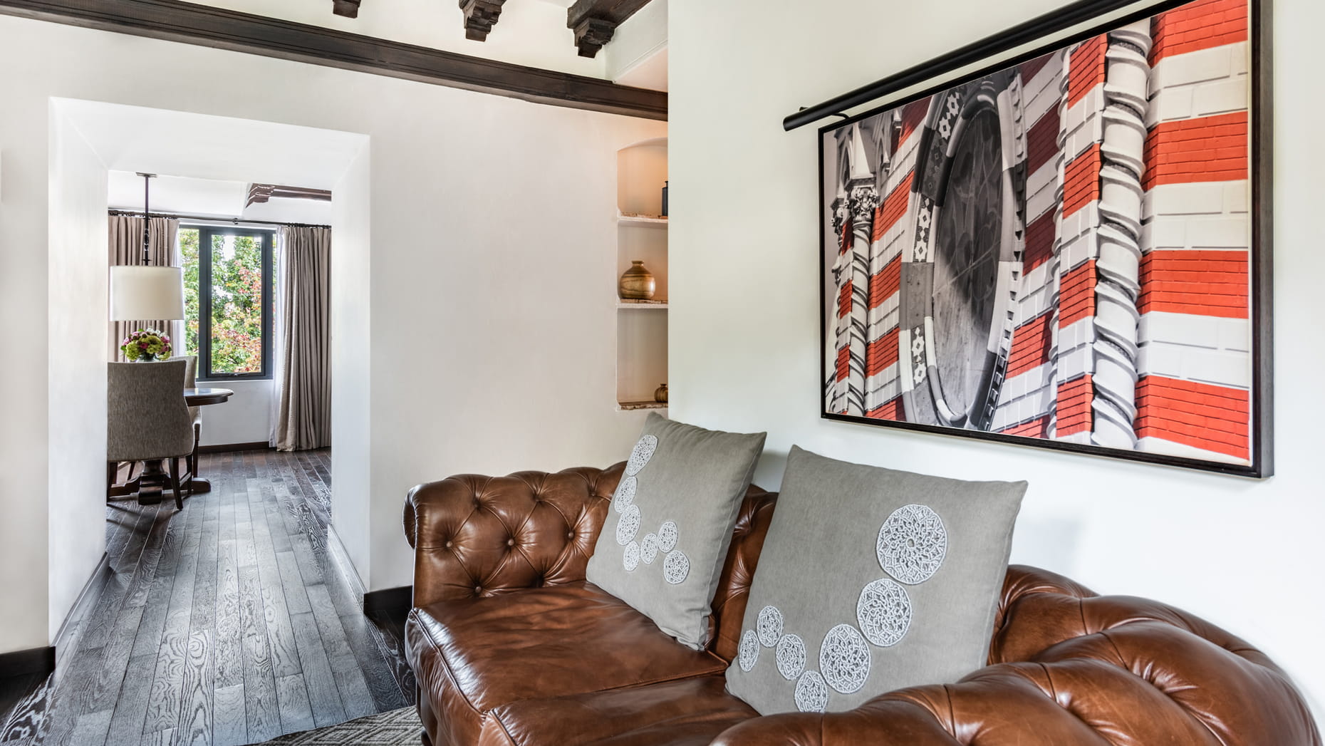 One-Bedroom Suite With Balcony - Image 2