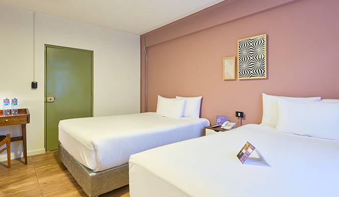 Superior Twin Room - Image 2