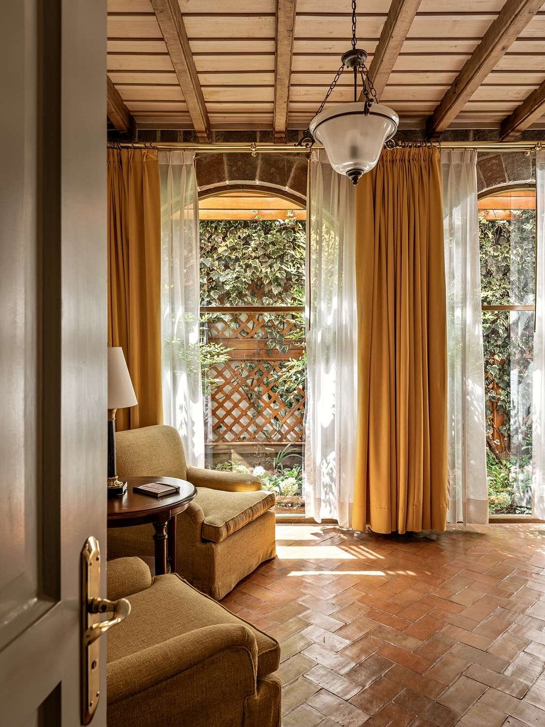 One Bedroom Suite - Image 2