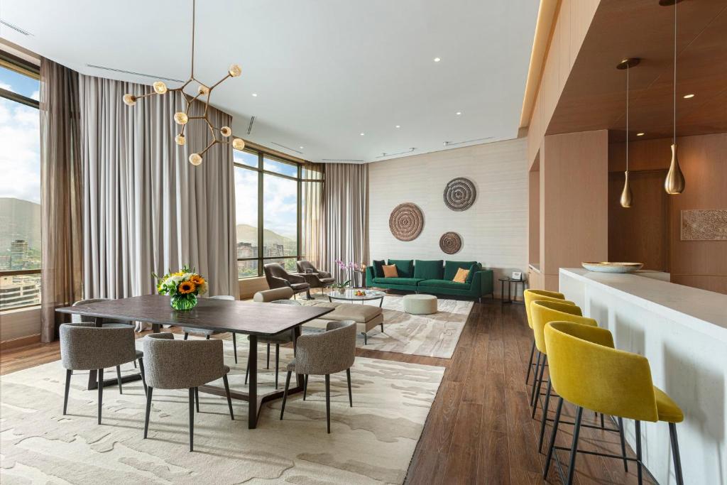 Panoramic Suite - Image 2