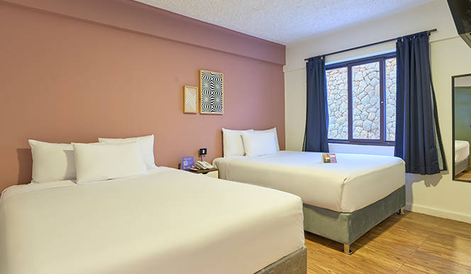 Superior Twin Room - Image 1