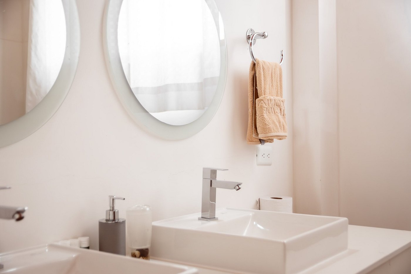 Suite - Image 3