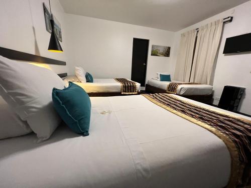Triple Room - Image 1