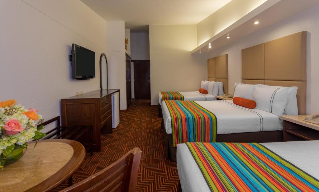 Triple Room with Mountain View - Image 2