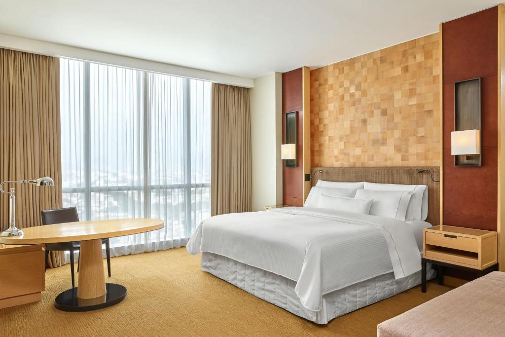 Grand Deluxe King - Image 1