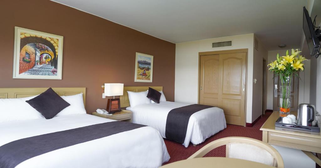 Twin Room - Image 2