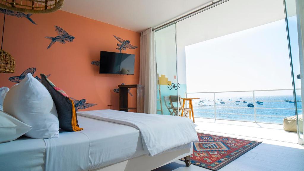 Suite With Sea View - Image 2
