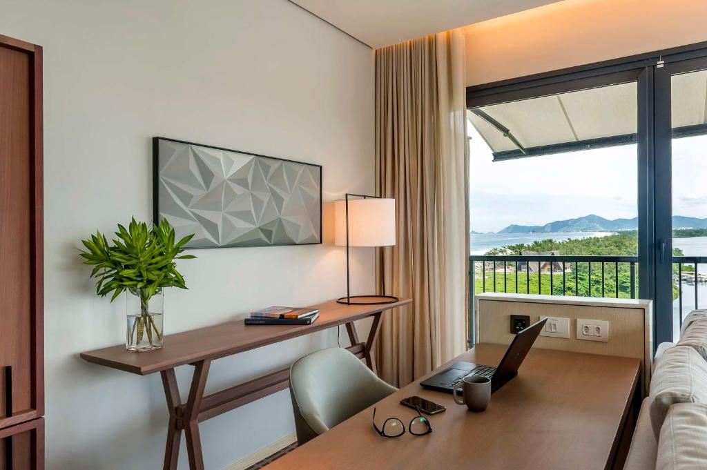 Ocean Lagoon Suite - Image 3