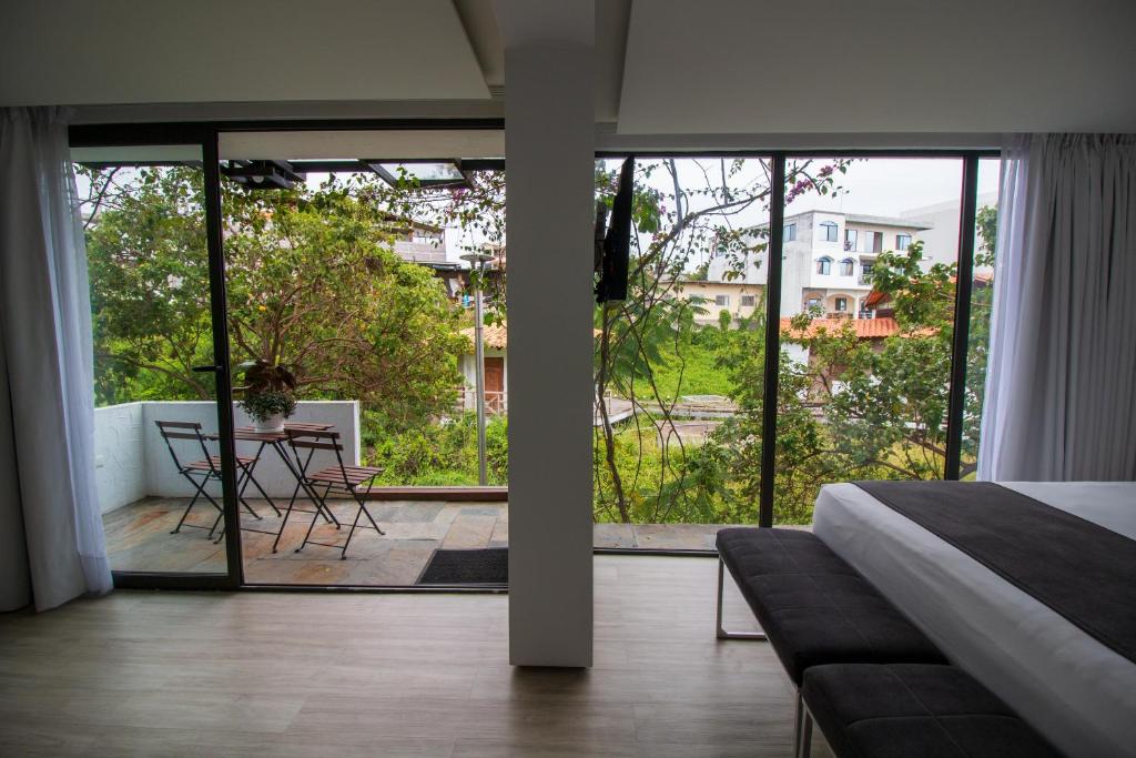 Balcony Room - Image 2