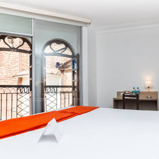 Superior Matrimonial Room - Image 2