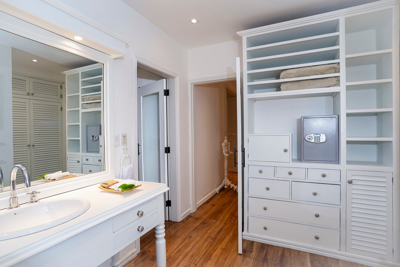 2 Bedroom Super Family - Image 3