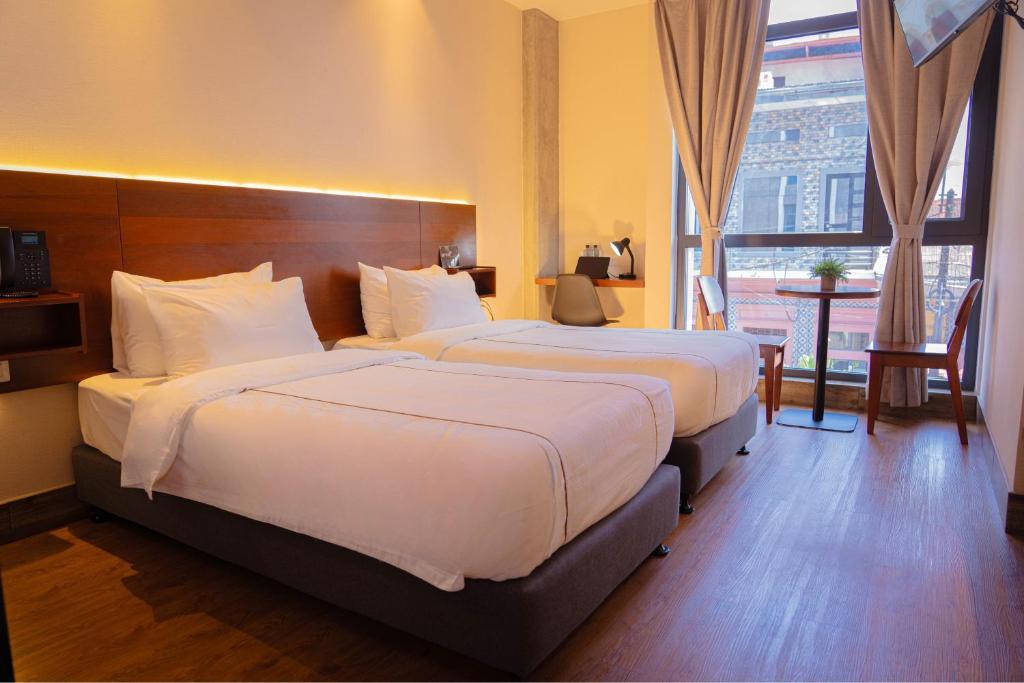 Twin Room - Image 2