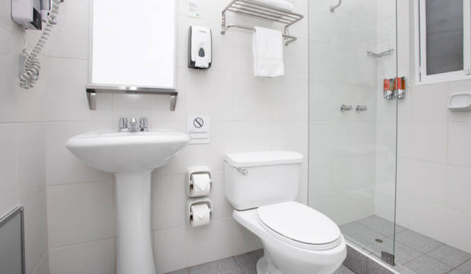 Traditional Triple Room with View - Image 4