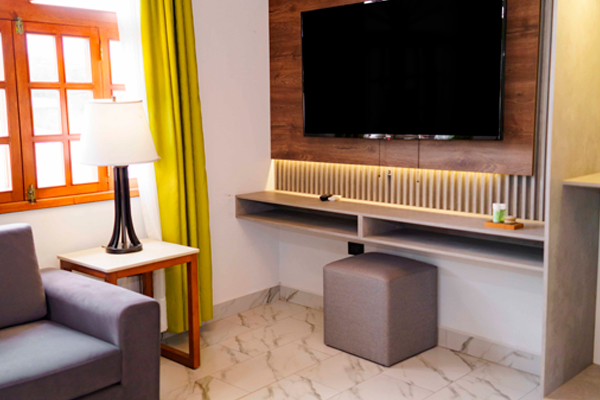 Suite - Image 3