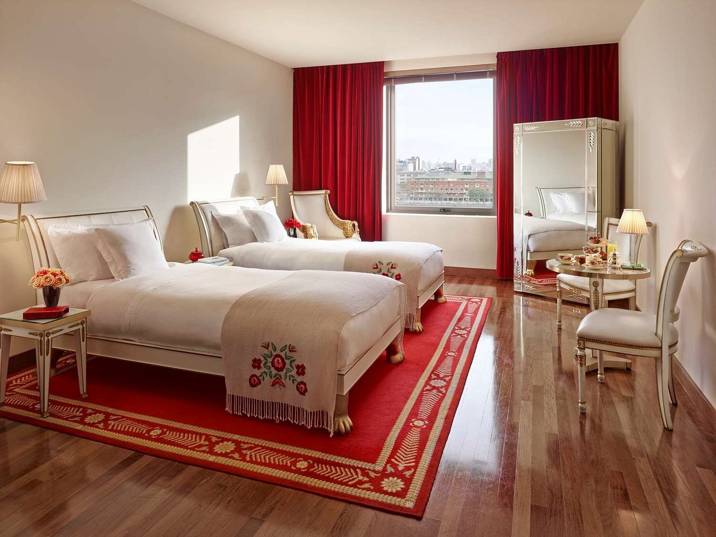 Skyline View Room - Image 1
