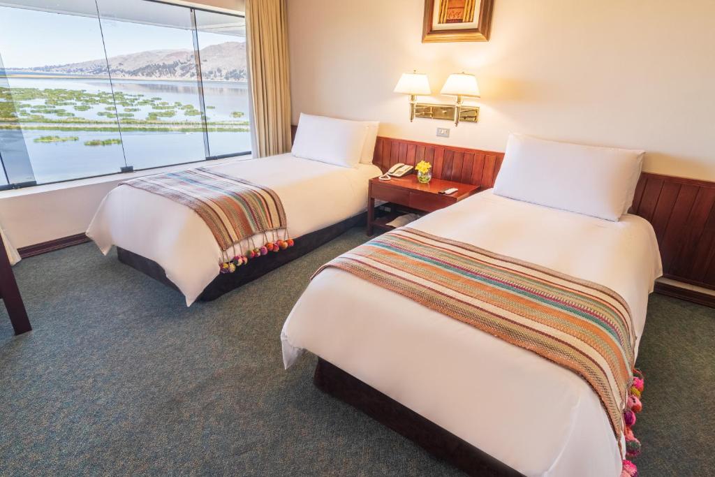 Superior Twin Room Lake View - Image 2