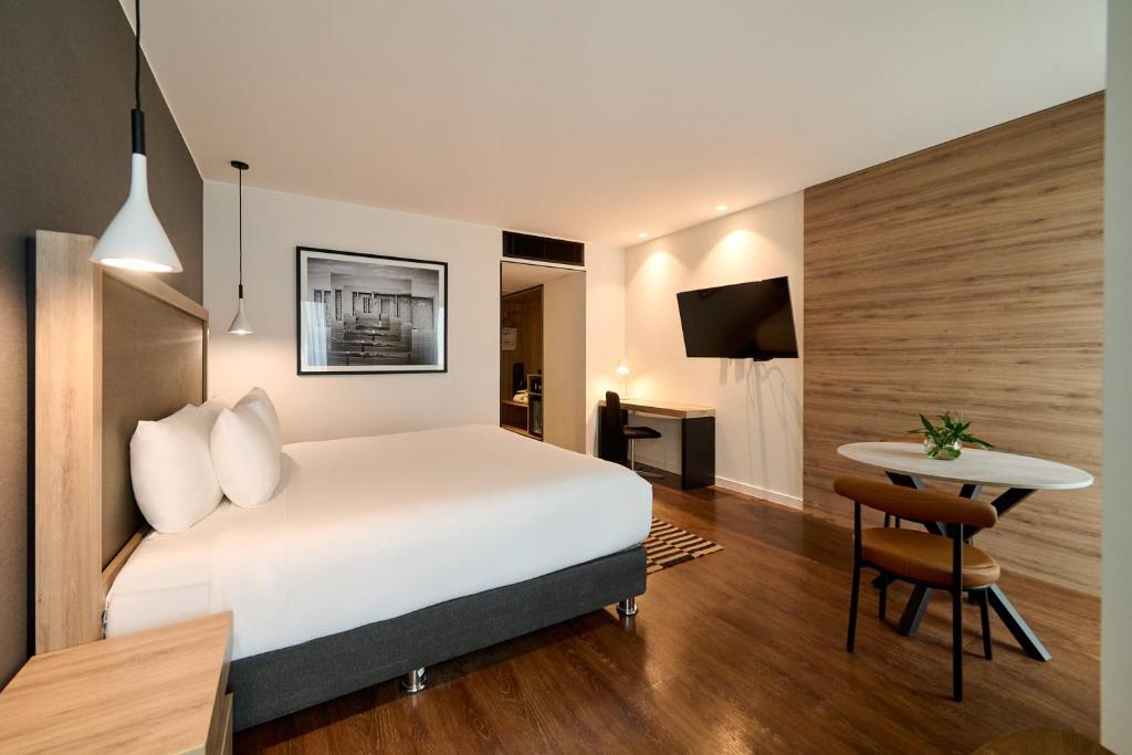 THE LOFT - Image 1