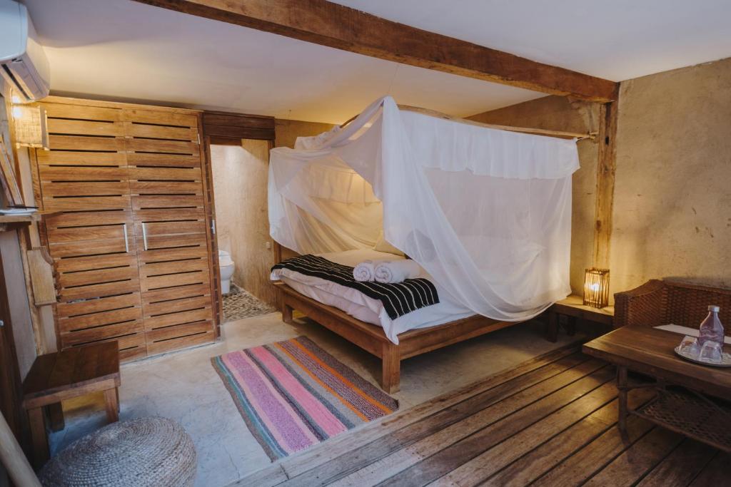 Double Room - Image 1