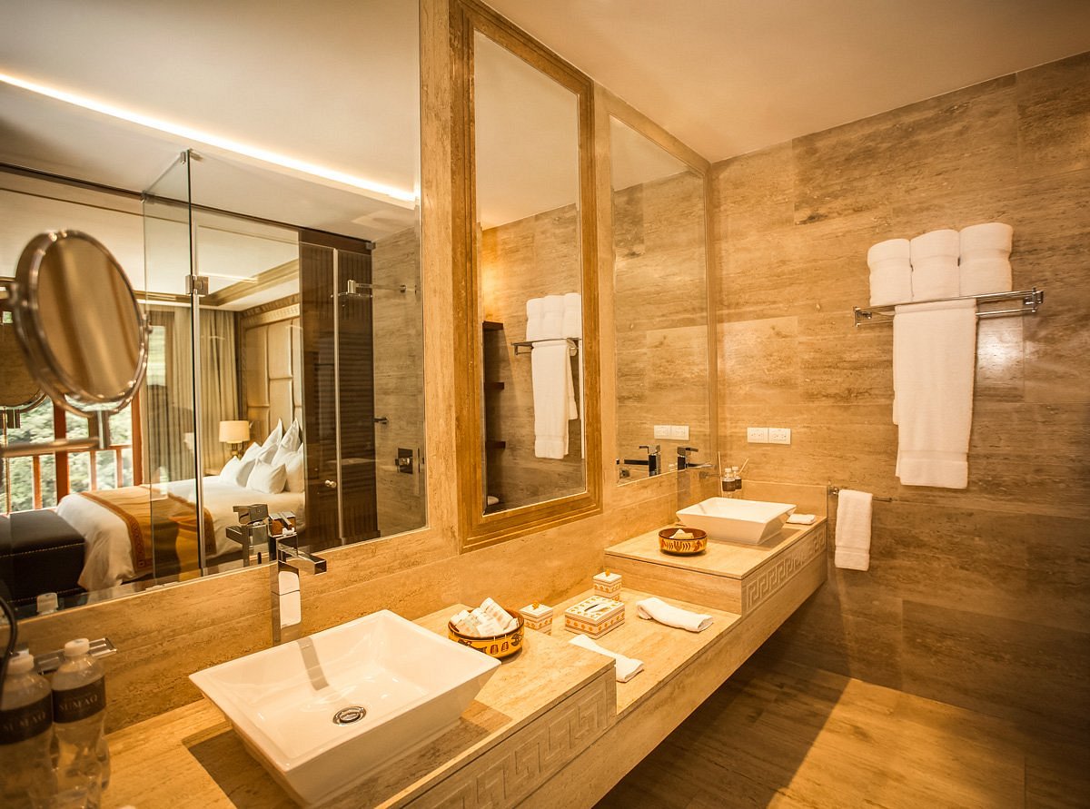 Imperial Suite with river view - Image 4