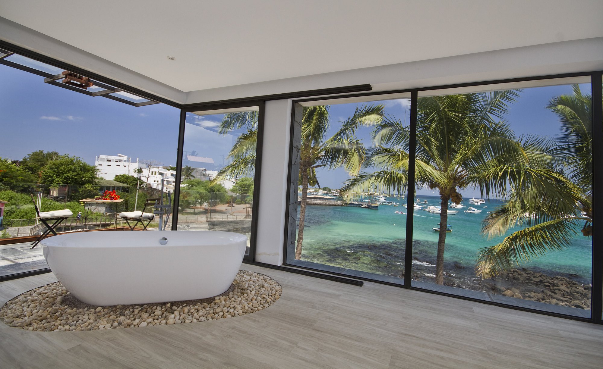Master Front Suite - Image 2