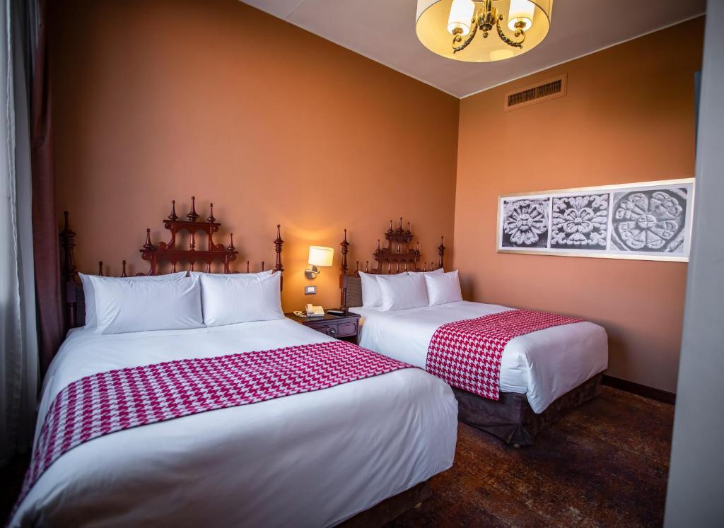 Superior Double Room with Two Double Beds - Image 1