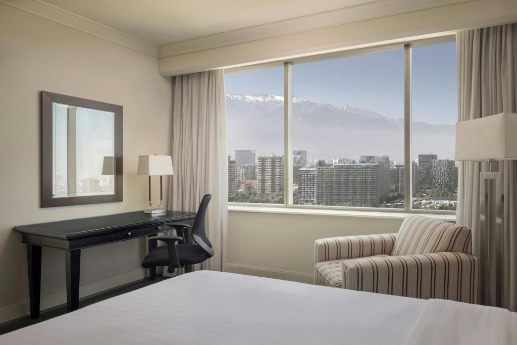 Executive lounge access - Image 2