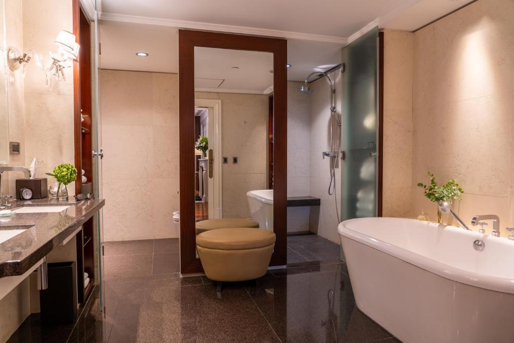 Duhau Suite - Image 4