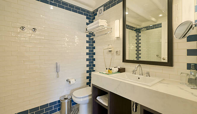 Superior Matrimonial Room - Image 4