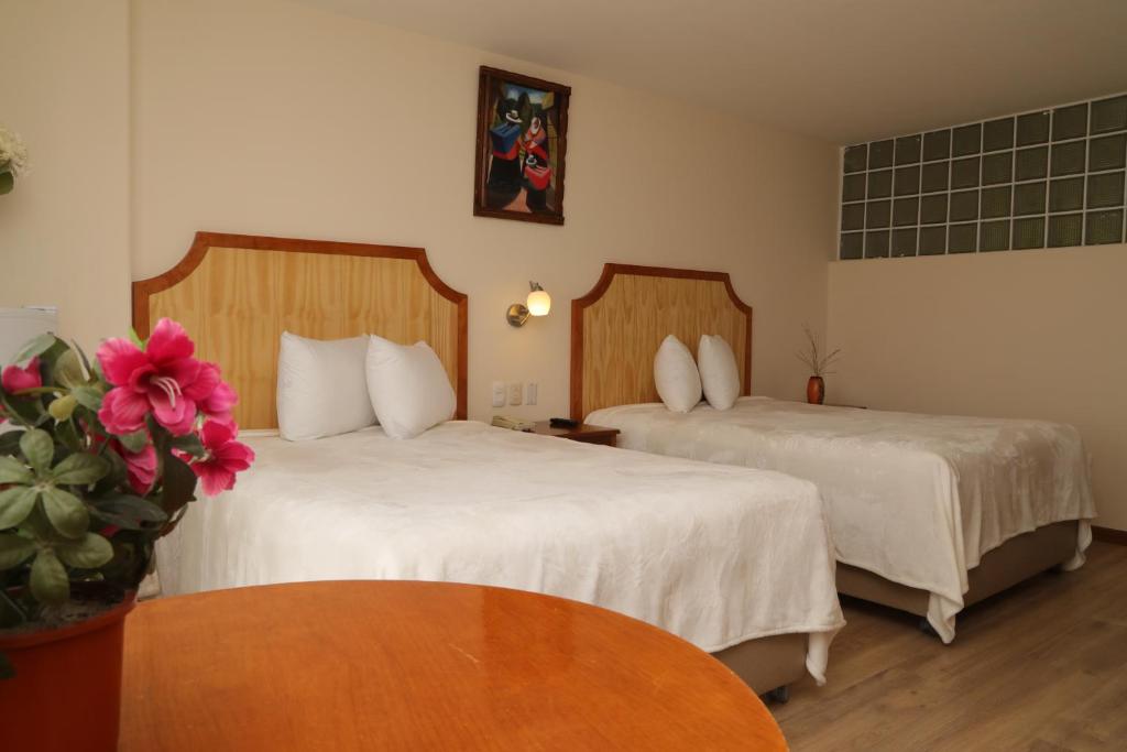 Twin Room - Image 1