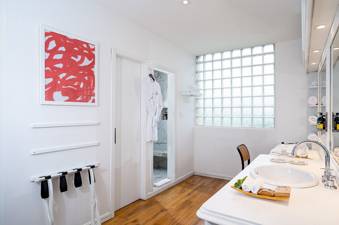 2 Bedroom Super Family - Image 4