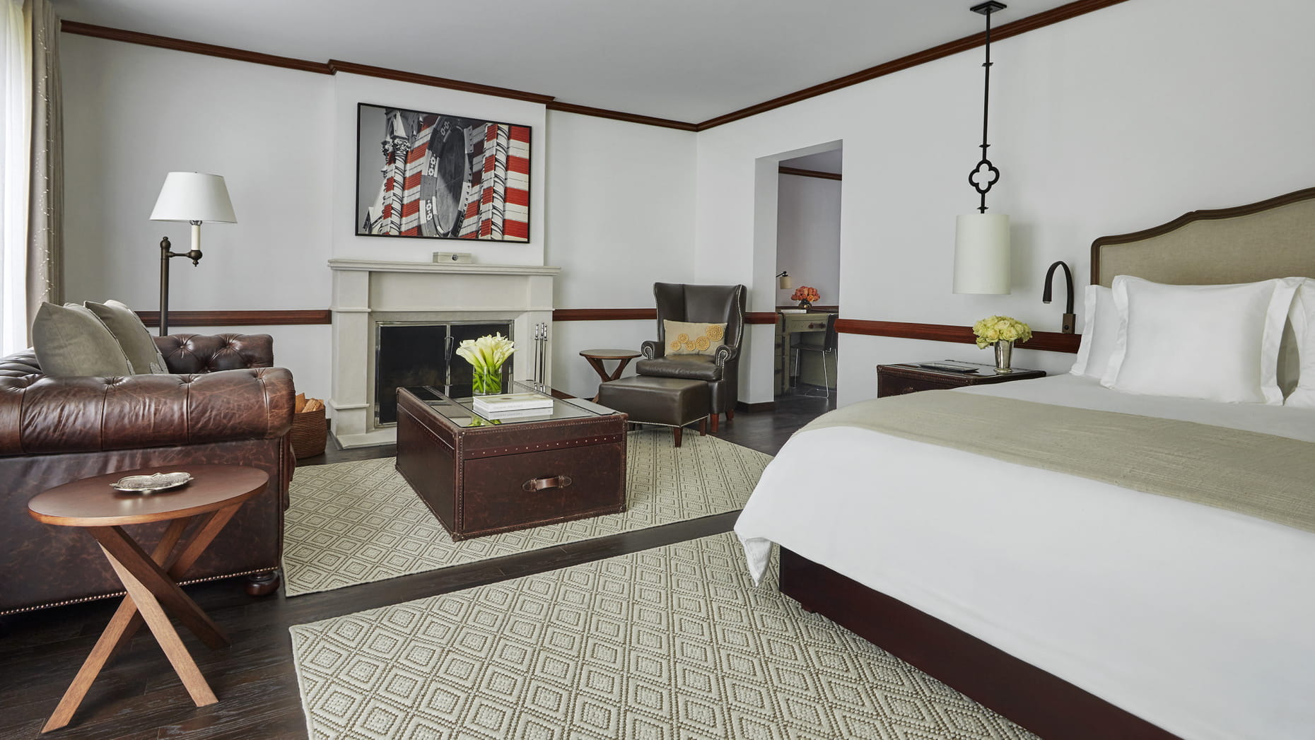 Executive Suite With Fireplace - Image 2