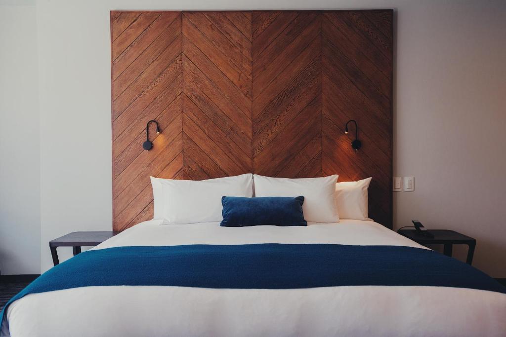 Standard Room - Image 1