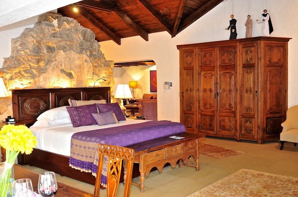 Suite - Image 1