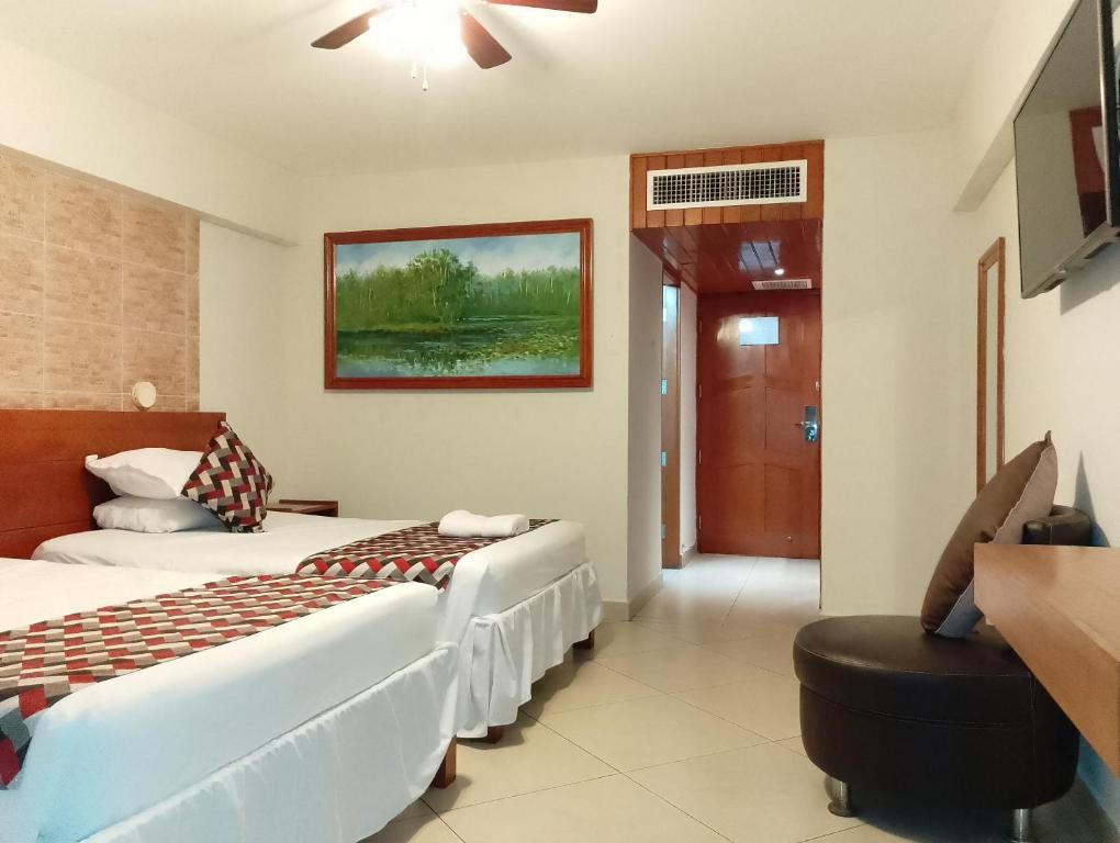 Superior Double Room - Image 2
